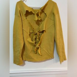 Sweater Top | mustard yellow tie detailing on back